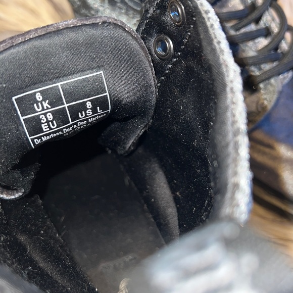 SOLD- Velour Paisley Brocade 1460 Dr. Martens (8) - Picture 4 of 4